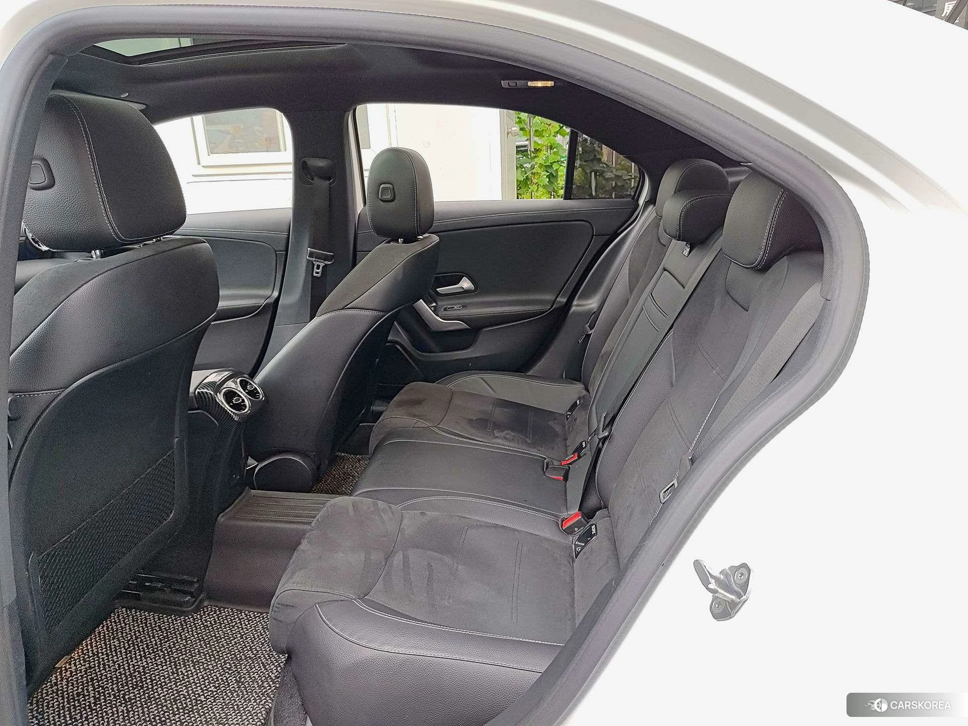 Mercedes-Benz A-Class 2021 Белый из Китая, фото 2