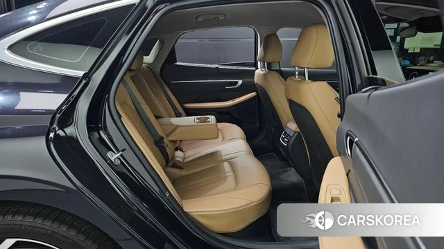 Hyundai Sonata D Edge Hybrid (DN8) 2023 Черный из Кореи, фото 2