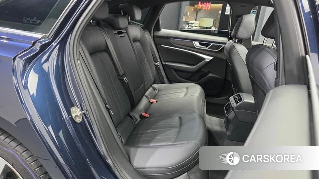 Audi A6 (C8) 2022 Синий из Кореи, фото 2