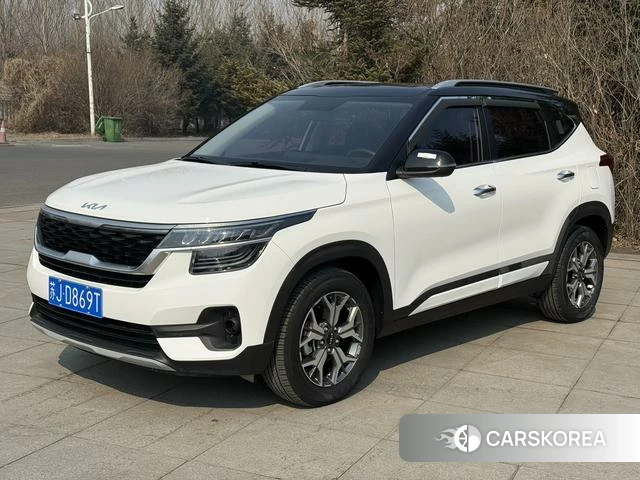 Kia KX3 2023 Белый из Китая, фото 2