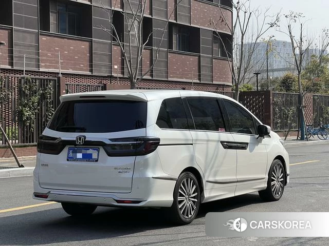 Honda Elysion 2023 Белый из Китая, фото 2