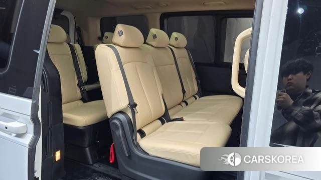 Hyundai Staria 2025 Белый из Кореи, фото 2