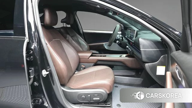 Hyundai Ionic 6 2023 Черный из Кореи, фото 2
