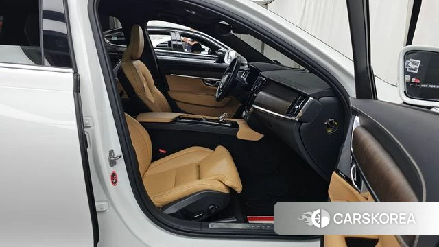 Volvo S90 2021 Белый из Кореи, фото 2