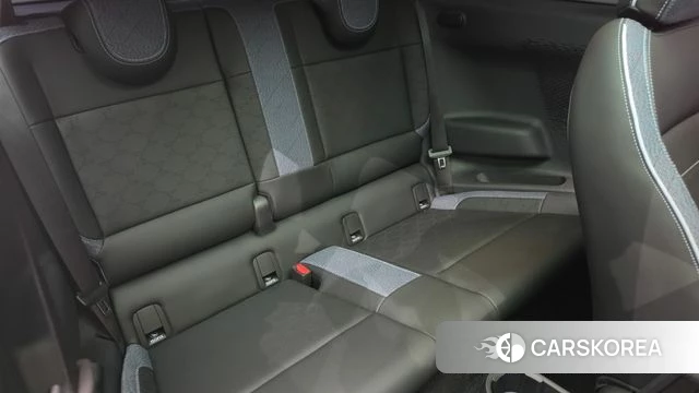 Mini Cooper Electric 4th Generation 2024 Черный из Кореи, фото 2