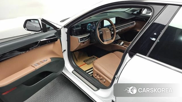 Hyundai Grandeur Hybrid (GN7) 2023 Белый из Кореи, фото 2