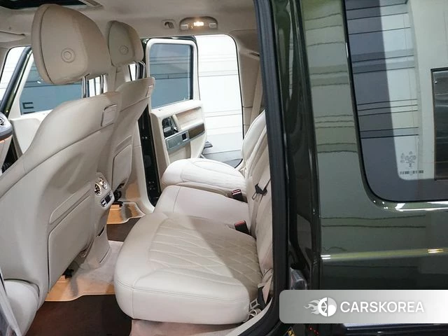 Mercedes-Benz G-Class W463b 2023 Темно-зеленый из Кореи, фото 2