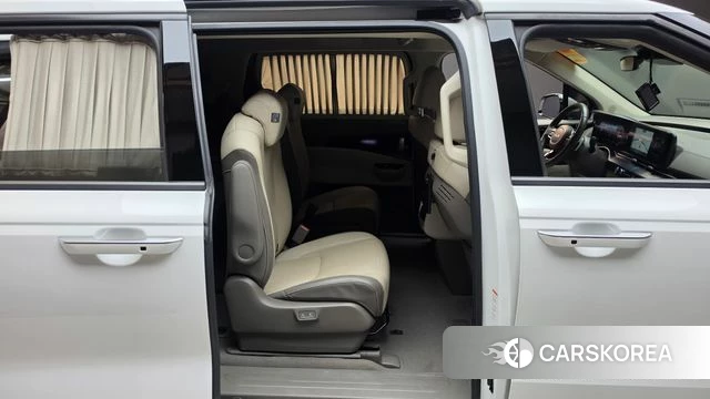 Kia Carnival 4th generation 2023 Белый из Кореи, фото 2