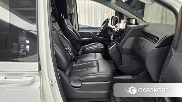 Hyundai Staria 2021 Белый из Кореи, фото 2