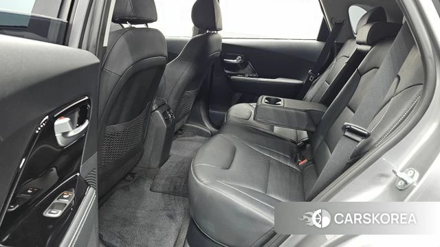 Kia Niro EV 2021 Серебряный из Кореи, фото 2