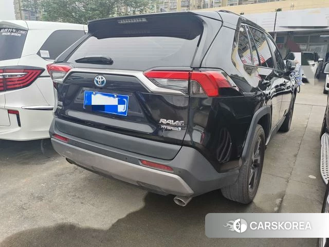 Toyota RAV4 2021 Черный из Китая, фото 2