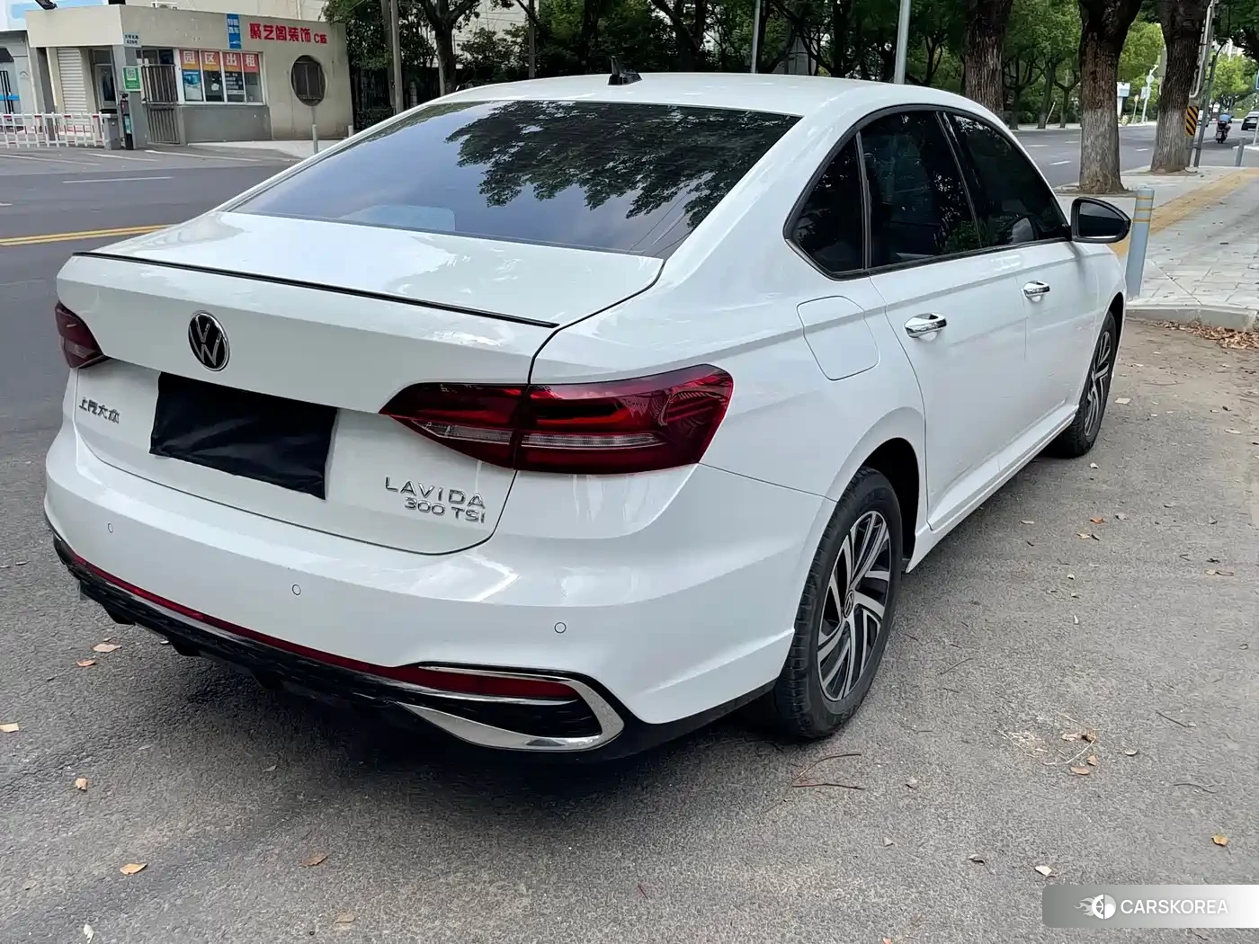 Volkswagen Lavida 2024 Белый из Китая, фото 2