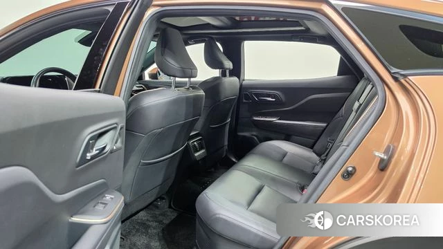 Toyota Crown Crossover 2023 Коричневый из Кореи, фото 2
