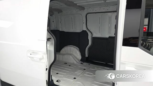 Kia PV5 2025 Белый из Кореи, фото 2