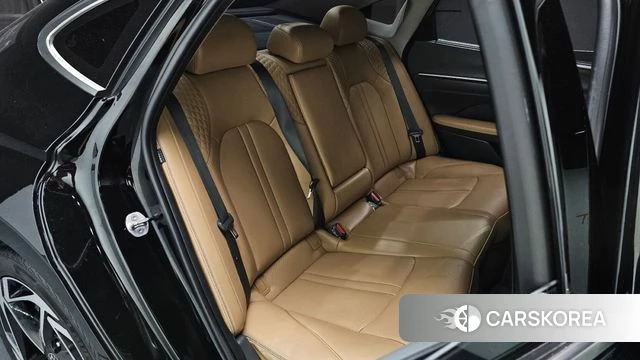 Hyundai Sonata D Edge Hybrid (DN8) 2023 Черный из Кореи, фото 2