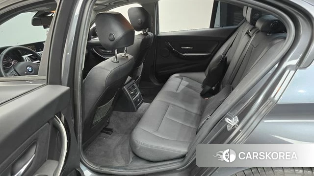 BMW 3 Series (F30) 2018 Серый из Кореи, фото 2
