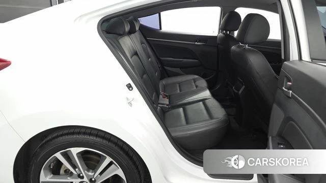 Hyundai Avante AD 2018 Белый из Кореи, фото 2
