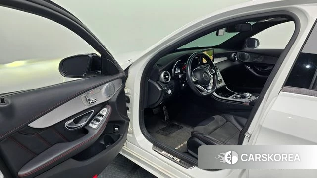 Mercedes-Benz C-Class W205 2018 Белый из Кореи, фото 2