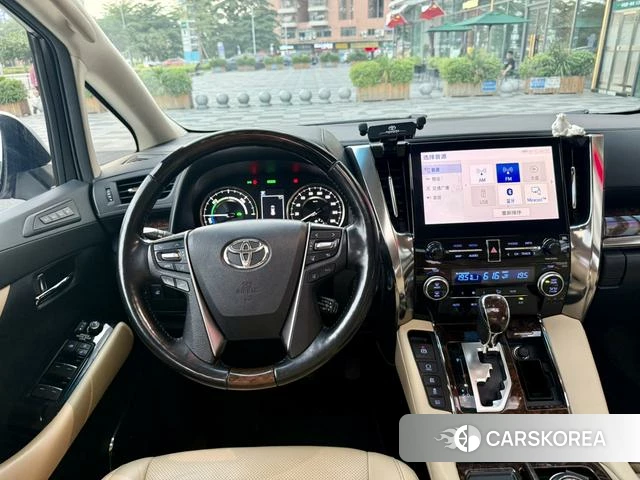 Toyota Alphard 2021 Белый из Китая, фото 2