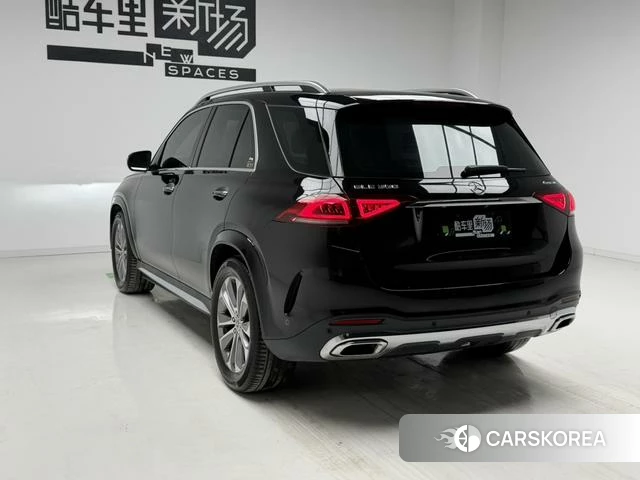 Mercedes-Benz GLE 2021 Черный из Китая, фото 2