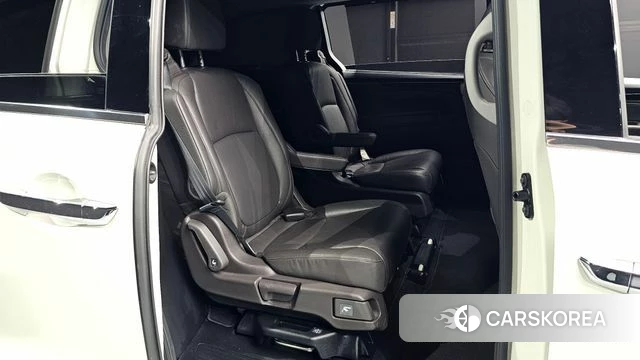 Honda Odyssey 2018 Белый из Кореи, фото 2