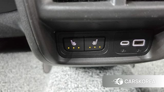 Cadillac XT4 2023 Золотой из Кореи, фото 2