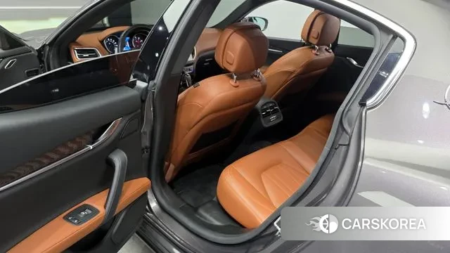 Maserati Ghibli 2021 Серый из Кореи, фото 2