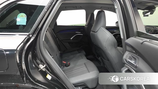 Audi Q5 (80A) 2025 Черный из Кореи, фото 2