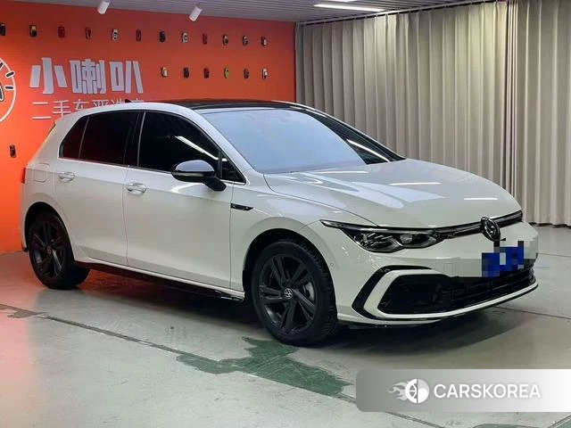 Volkswagen Golf 2024 Белый из Китая, фото 2