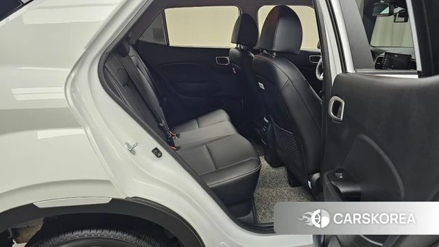 Hyundai Venue 2025 Белый из Кореи, фото 2