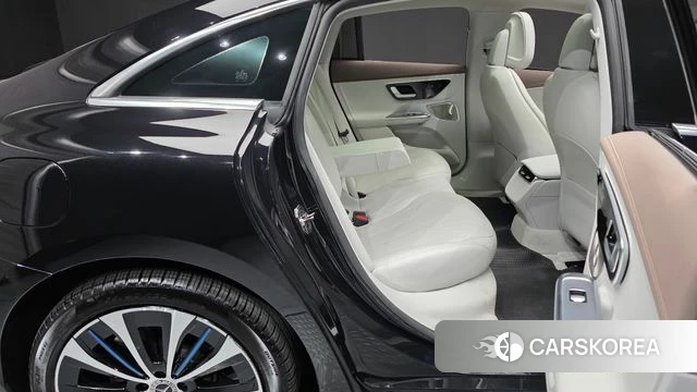 Mercedes-Benz EQE V295 2023 Черный из Кореи, фото 2