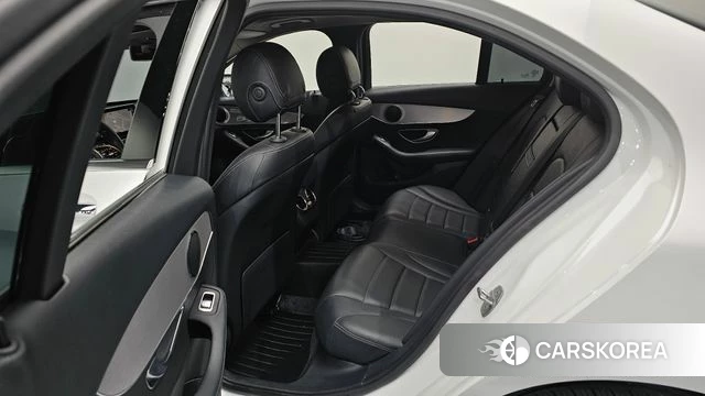 Mercedes-Benz C-Class W205 2020 Белый из Кореи, фото 2