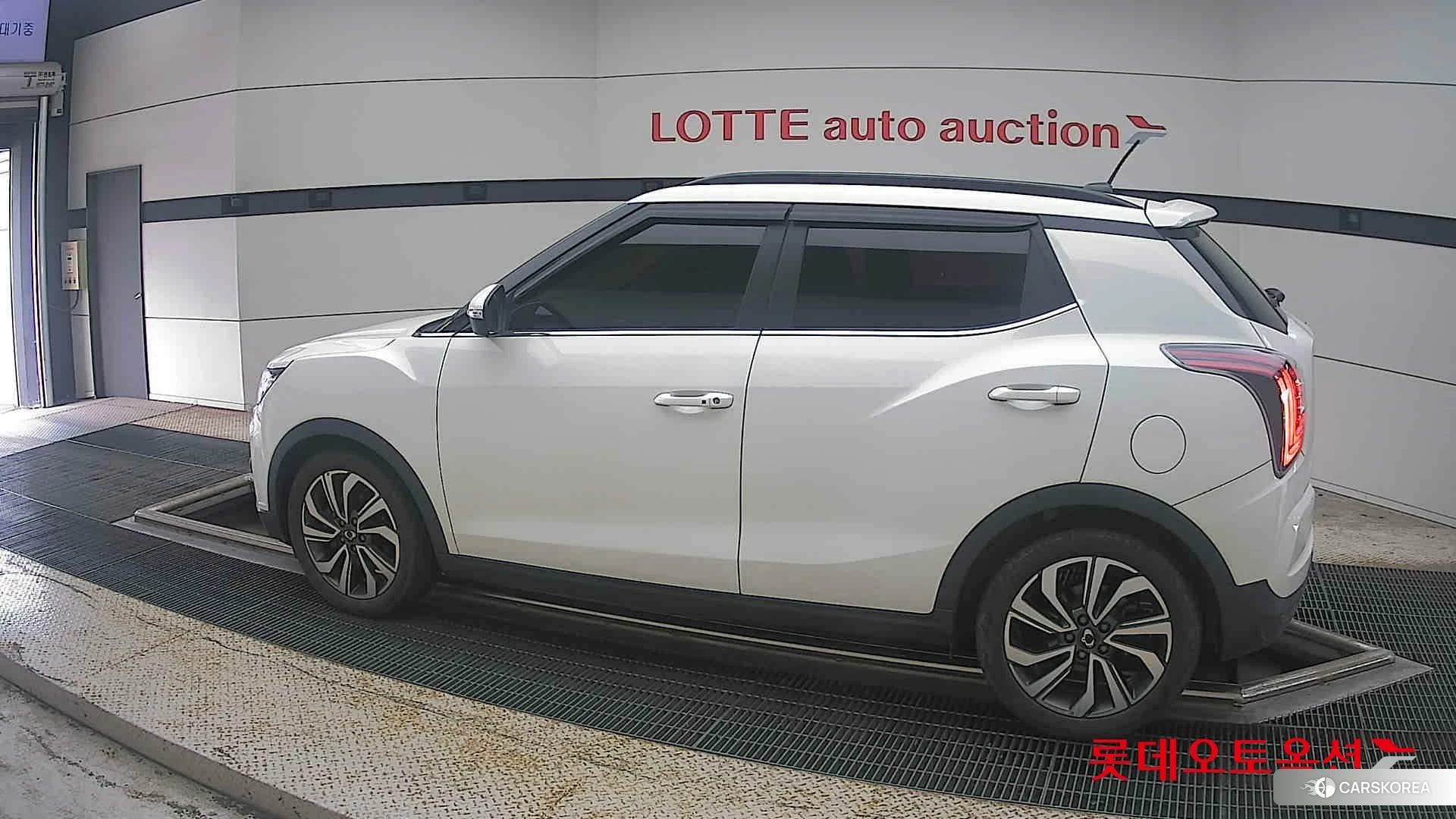 SsangYong Tivoli 2021 Grand White из Кореи, фото 2