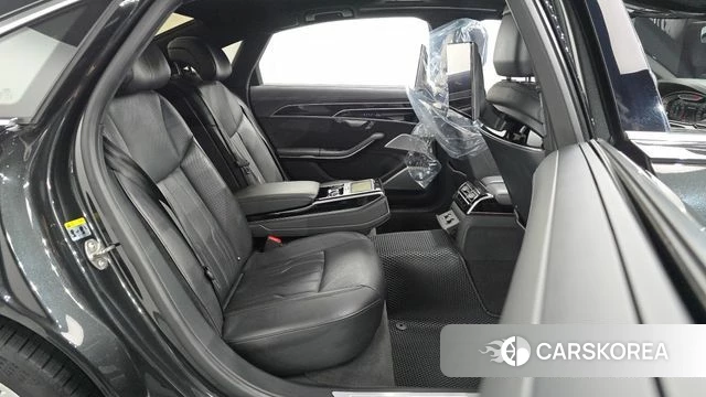 Audi A8 (D5) 2021 Черный из Кореи, фото 2