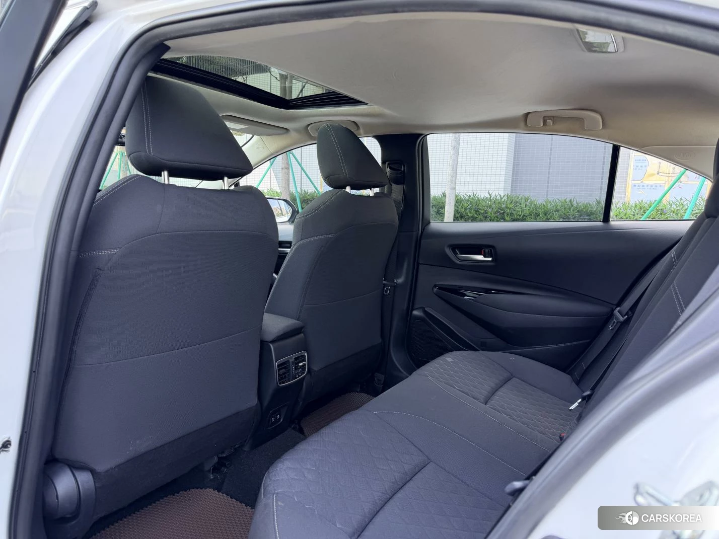 Toyota Allion 2021 Белый из Китая, фото 2
