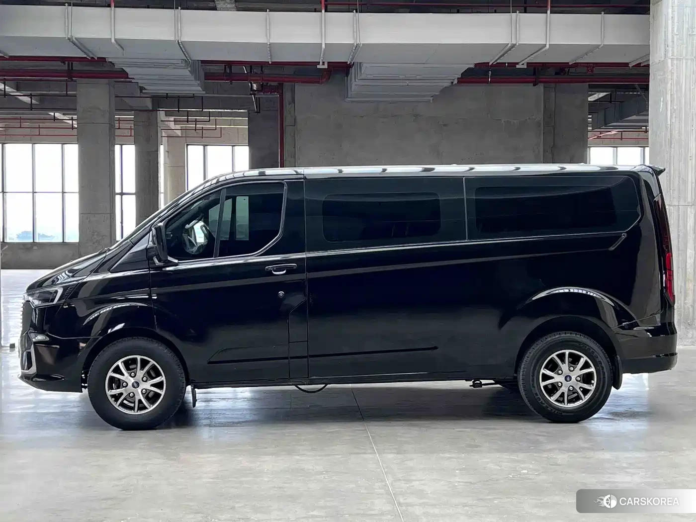 Ford Transit 2023 Черный из Китая, фото 2
