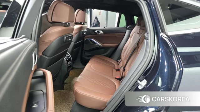 BMW X6 (G06) 2023 Черный из Кореи, фото 2