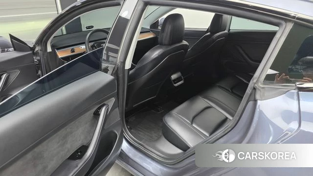 Tesla Model 3 2020 Серый из Кореи, фото 2