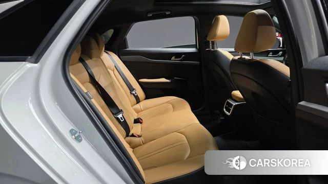Kia K5 3rd generation 2022 Белый из Кореи, фото 2
