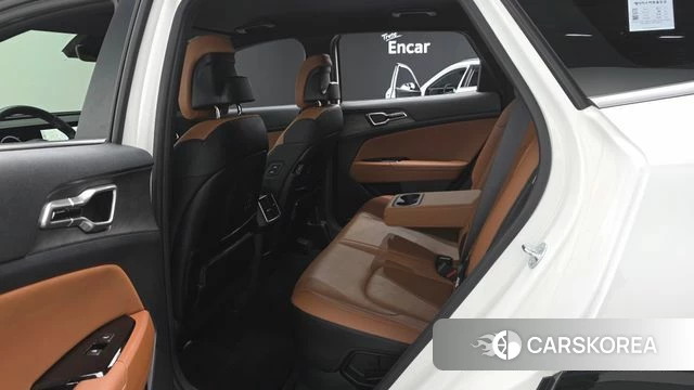 Kia Sportage 5th Generation Hybrid 2024 Белый из Кореи, фото 2