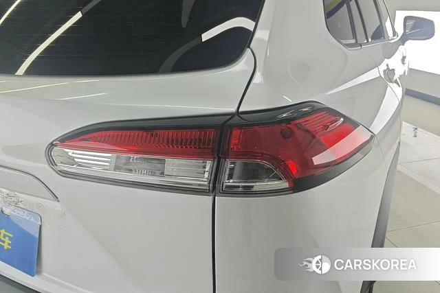 Toyota Corolla 2022 Белый из Китая, фото 2