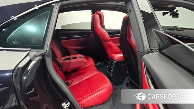 Porsche Makan EV 2025 Черный из Кореи, фото 2