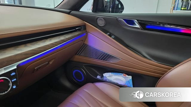 Genesis Electrified G80 (RG3) 2021 Серебристо-серый из Кореи, фото 2
