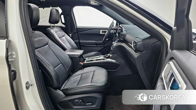 Ford Explorer 6th Generation 2020 Белый из Кореи, фото 2