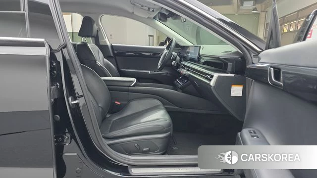 Hyundai Grandeur Hybrid (GN7) 2023 Черный из Кореи, фото 2
