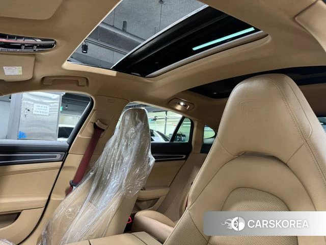 Porsche Panamera (971) 2022 Черный из Кореи, фото 2