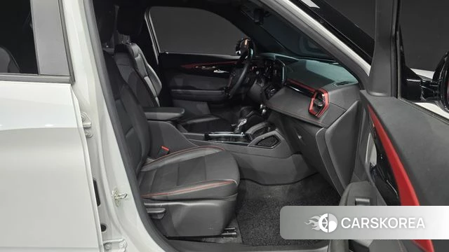 Chevrolet (GM Daewoo) The New Trail Blazer 2023 Белый из Кореи, фото 2