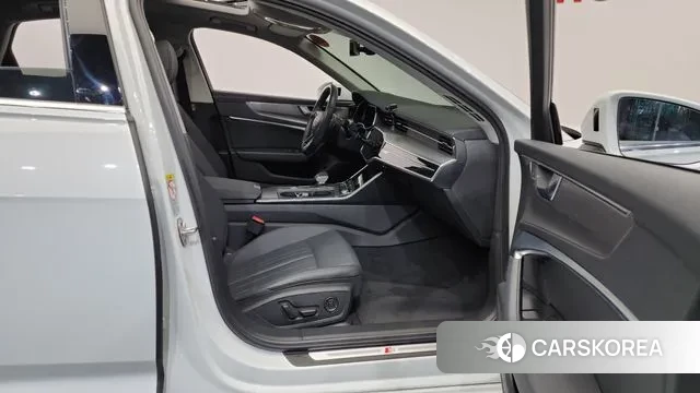 Audi A6 (C8) 2021 Белый из Кореи, фото 2
