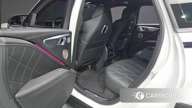 BMW XM (G09) 2023 Белый из Кореи, фото 2