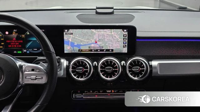 Mercedes-Benz EQB X243 2022 Белый из Кореи, фото 2